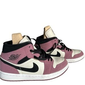 Air Jordan 1 MID SE light mulberry
